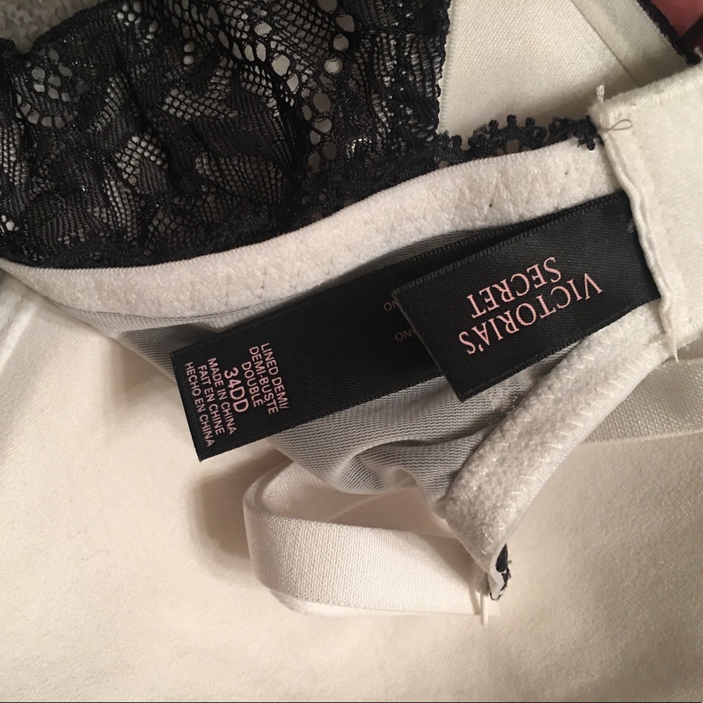 Victoria Secret Bra - Picture 4 of 4